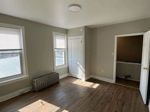522 N 10th Street, 522 N 10th St Fl 3, Reading, PA 19604