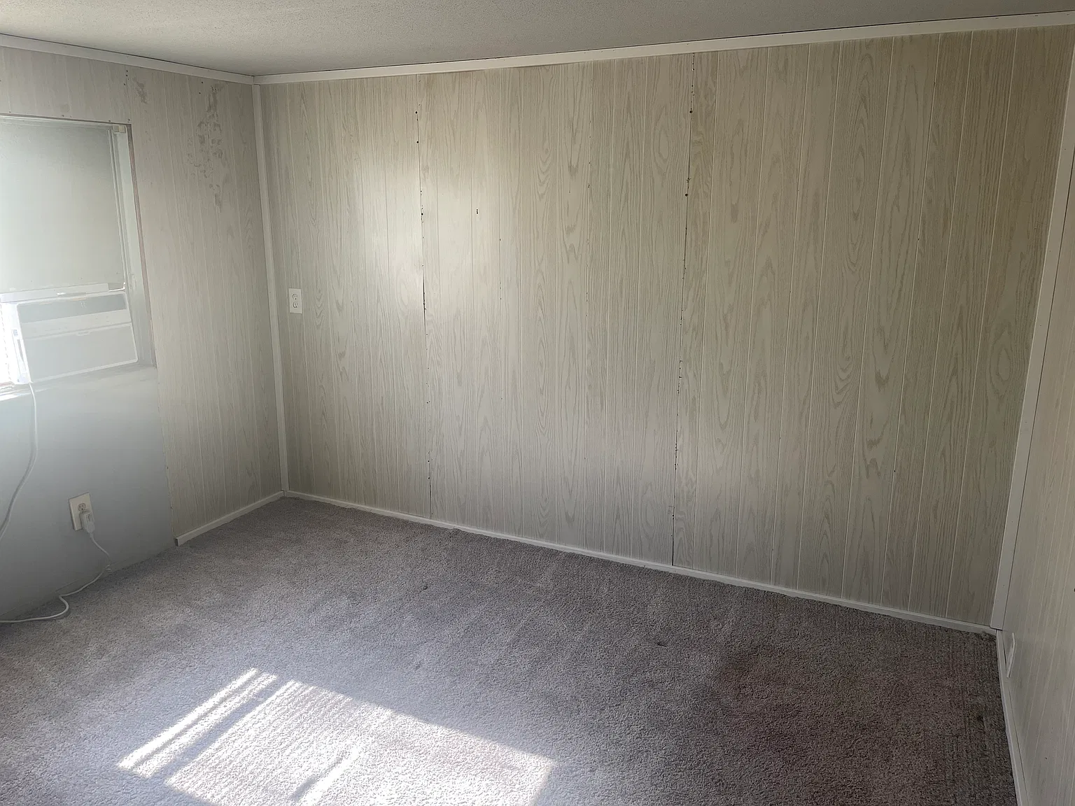 1 bed, 900 sqft, $1,000 — Photo 4