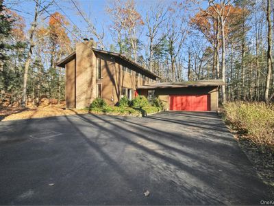 5 Van Court, Hyde park, NY, 12538