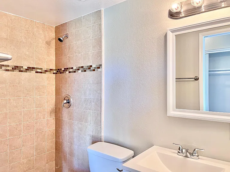 2502 N 46th St #6 — Photo 29