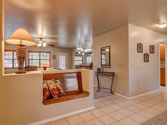 4th image of 1808 Hidden Oaks Dr