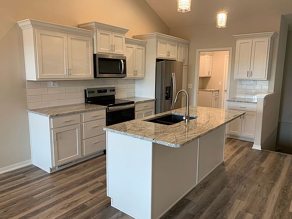 2nd image of 2743 Kings Corner Dr