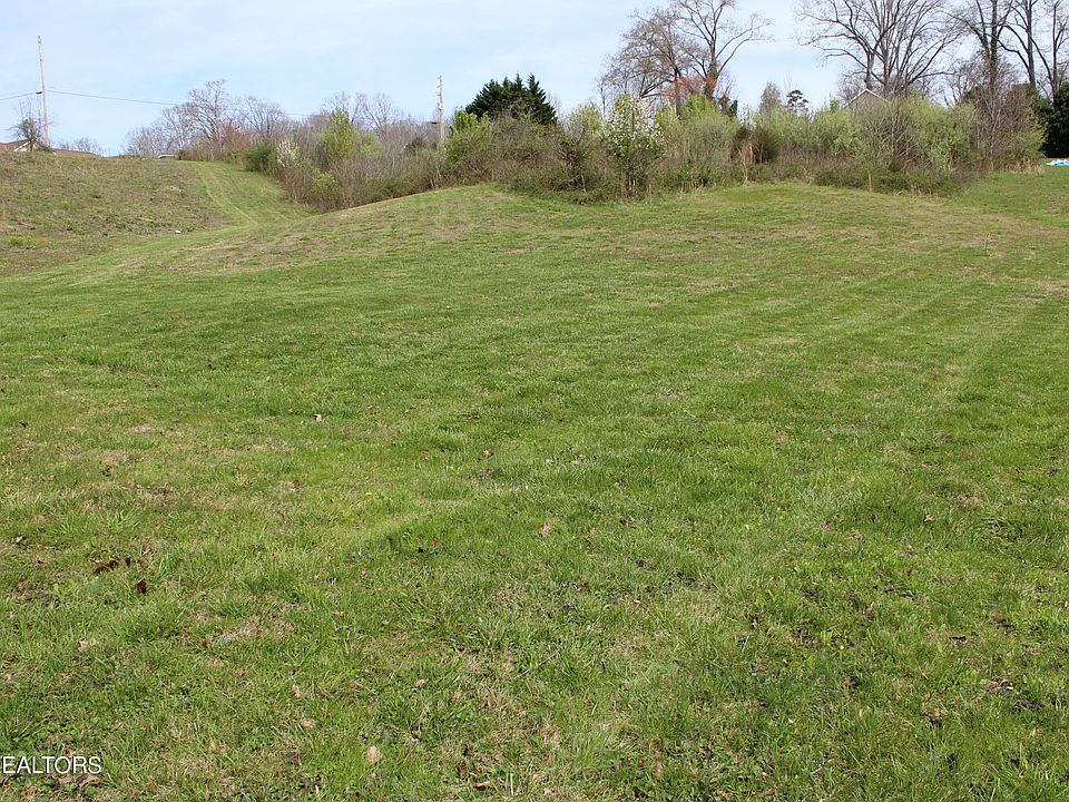 1st image of Foxglen Ln