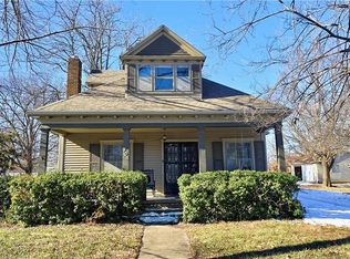 904 S Crawford St, Fort Scott, KS 66701