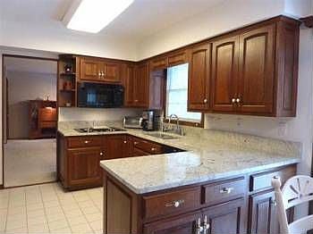 4th image of 748 Clohesey Dr