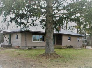 3059 Bedette Rd, Clifton Springs, NY 14432