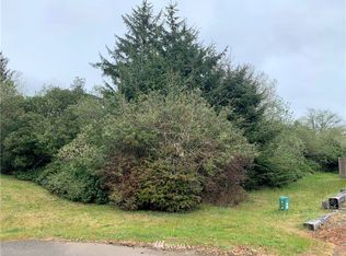 858 Hake Ct SW, Ocean Shores, WA 98569