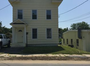 26 3rd Ave, Gloversville, NY 12078