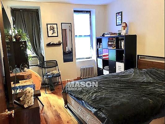 2nd image of 454 9th Ave #17