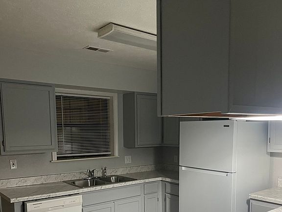 5th image of 1 Church Dr APT 21