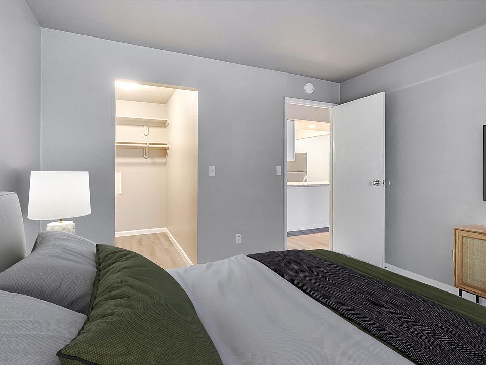 1 Bedroom Heavy Flip