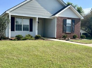 102 Strawbridge Ln, Bonaire, GA 31005