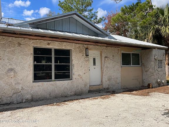 4th image of 2360 Cottonwood Ave