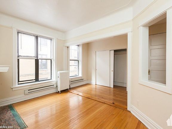 3rd image of 428 W Belden Ave #924