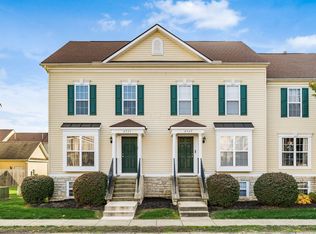 6551 Crab Apple Dr #17, Canal Winchester, OH 43110