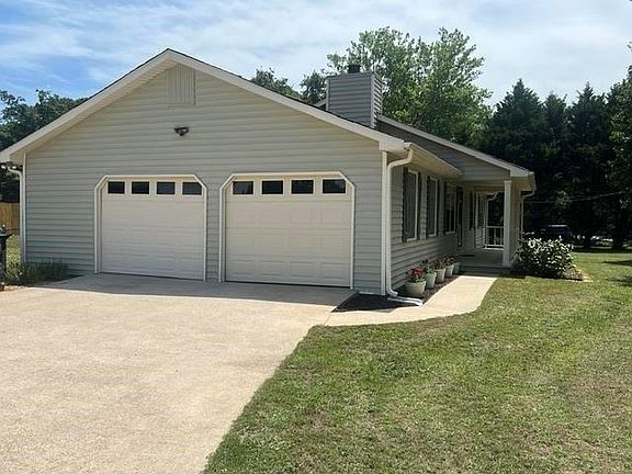 4th image of 5719 Hill Rd
