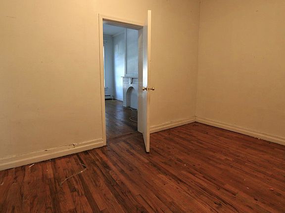 4th image of 284 Mac Dougal St #1