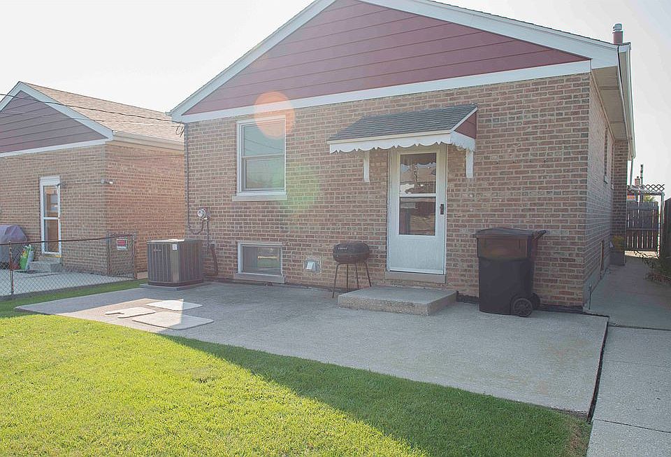 2nd image of 4558 W 59th St