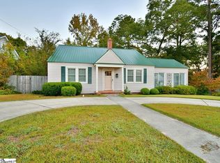 405 E Florida St, Clinton, SC 29325