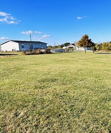 5th image of 2402 Collin Ct