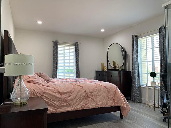 4th image of 5221 Geneva Way APT 304