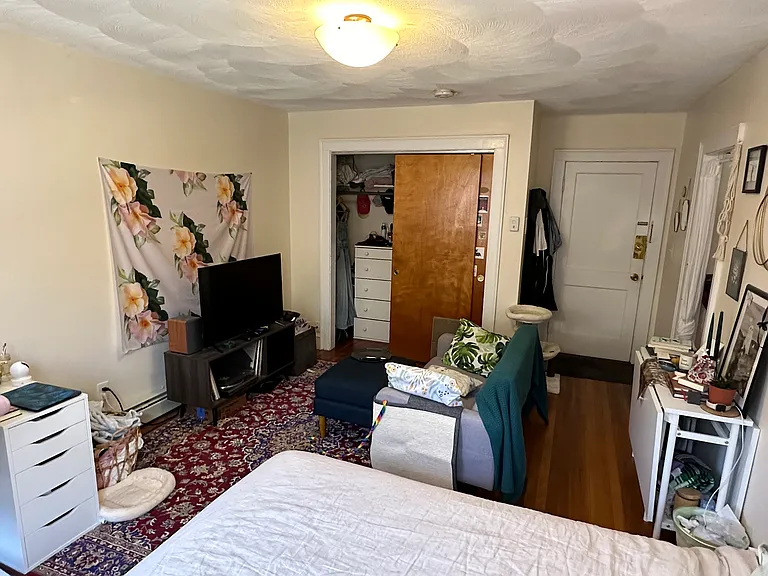 38 Day St Apartments — Photo 4