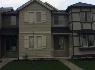 3131 SW 28th St, Redmond, OR 97756