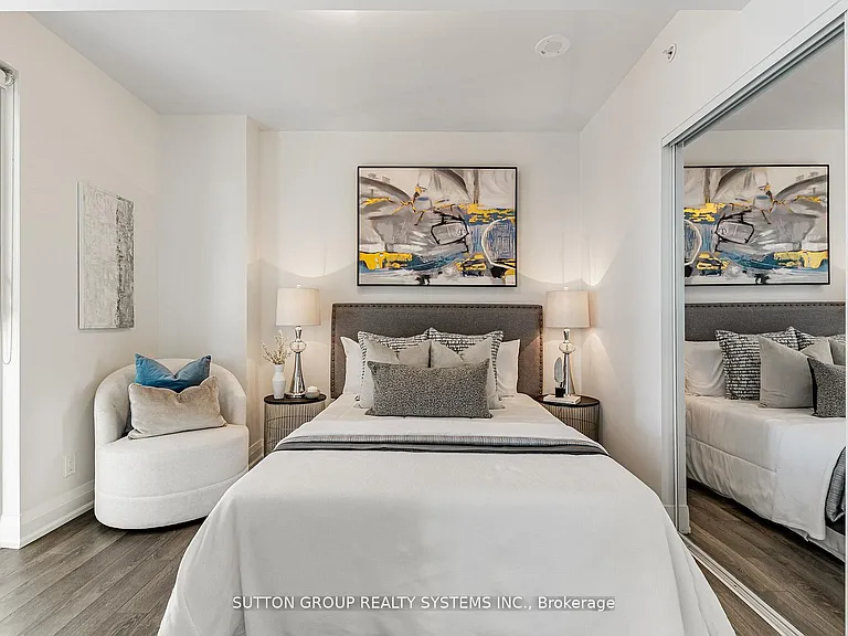 1461 Lawrence Ave SW #611 — Photo 17