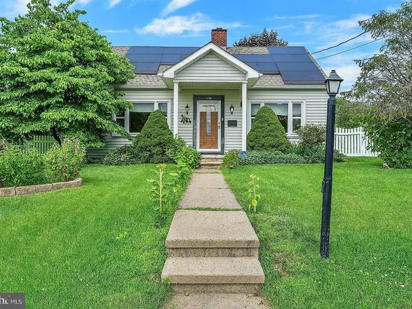 809 Van Reed Rd, Wyomissing, PA 19610