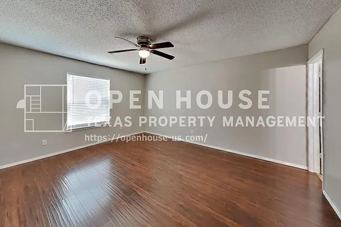 4208 Selina Ct — Photo 7