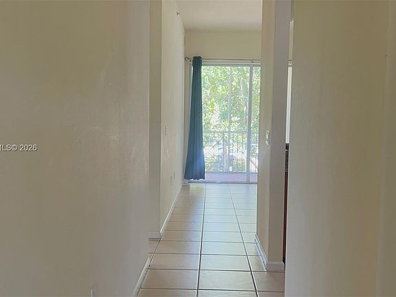 5th image of 3500 Oaks Clubhouse Dr APT 211