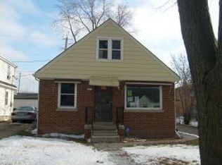 4870 N 39th St, Milwaukee, WI 53209