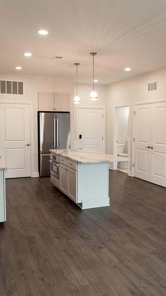 6633 Dale Drive - 1 — Photo 3
