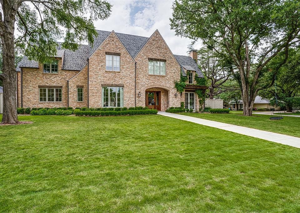 1st image of 11439 Crest Brook Dr