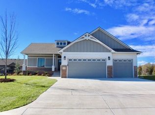 3 N Driftwood Ct, Valley Center, KS 67147