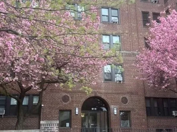 7666 Austin St APT 1C, Flushing, NY 11375