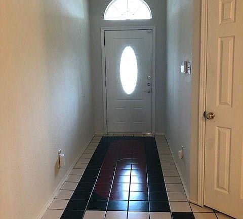 2nd image of 806 Switzer Ln