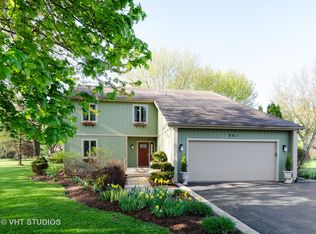 861 Winmoor Dr, Dundee, IL 60118