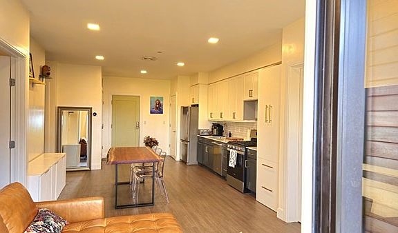 kitchen/dining room