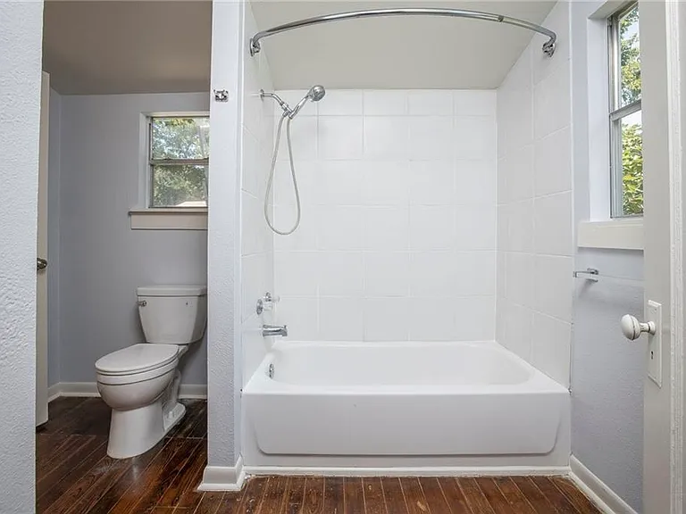271 S Willow Ave — Photo 12