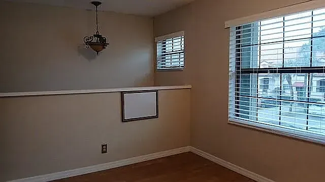 106 Freedom Ct — Photo 10