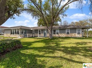 1405 E State Highway 97, Jourdanton, TX 78026