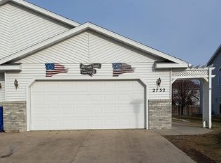 2732 Wheatland Dr S, Fargo, ND 58103