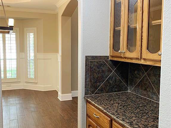 4th image of 4204 Snapdragon Dr