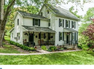 209 Chapel Hill Rd, Sinking Spring, PA 19608