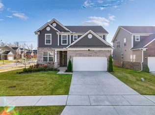 58565 Navarra Dr, South Lyon, MI 48178