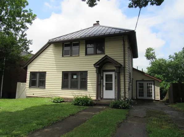 409 Keystone Dr, New Kensington, PA 15068