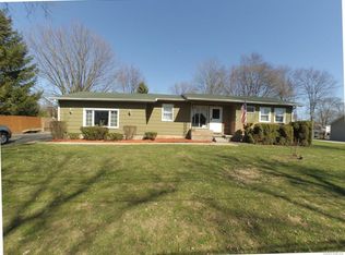 416 Michigan St, Lockport, NY 14094
