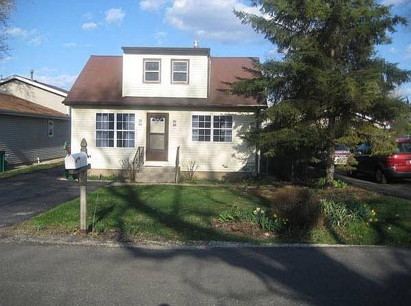 1st image of 411 Hillandale Dr