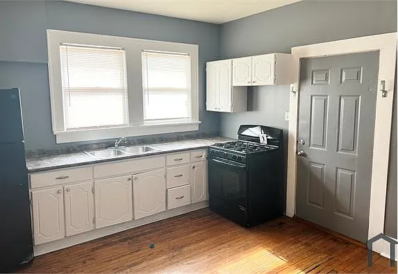 1 bed, 900 sqft, $800 — Photo 3